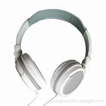 Wired Headphone with 1.2m Cord Length and 3.5mm Stereo Plug